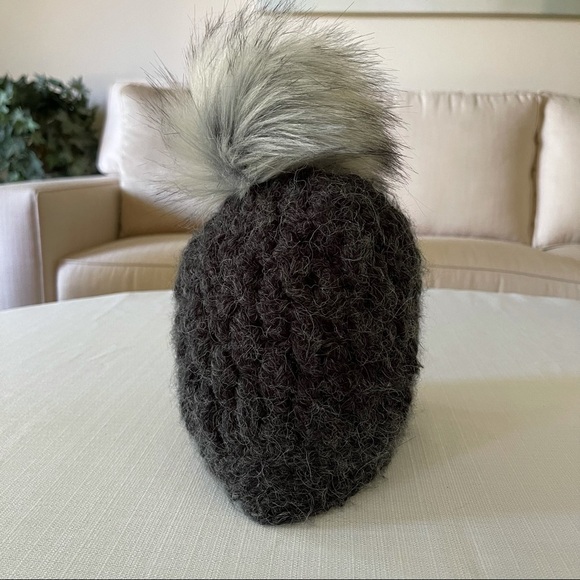 Handmade Pompom Beanie Winter Hat Crocheted Using Doubled Yarn - Picture 2 of 9